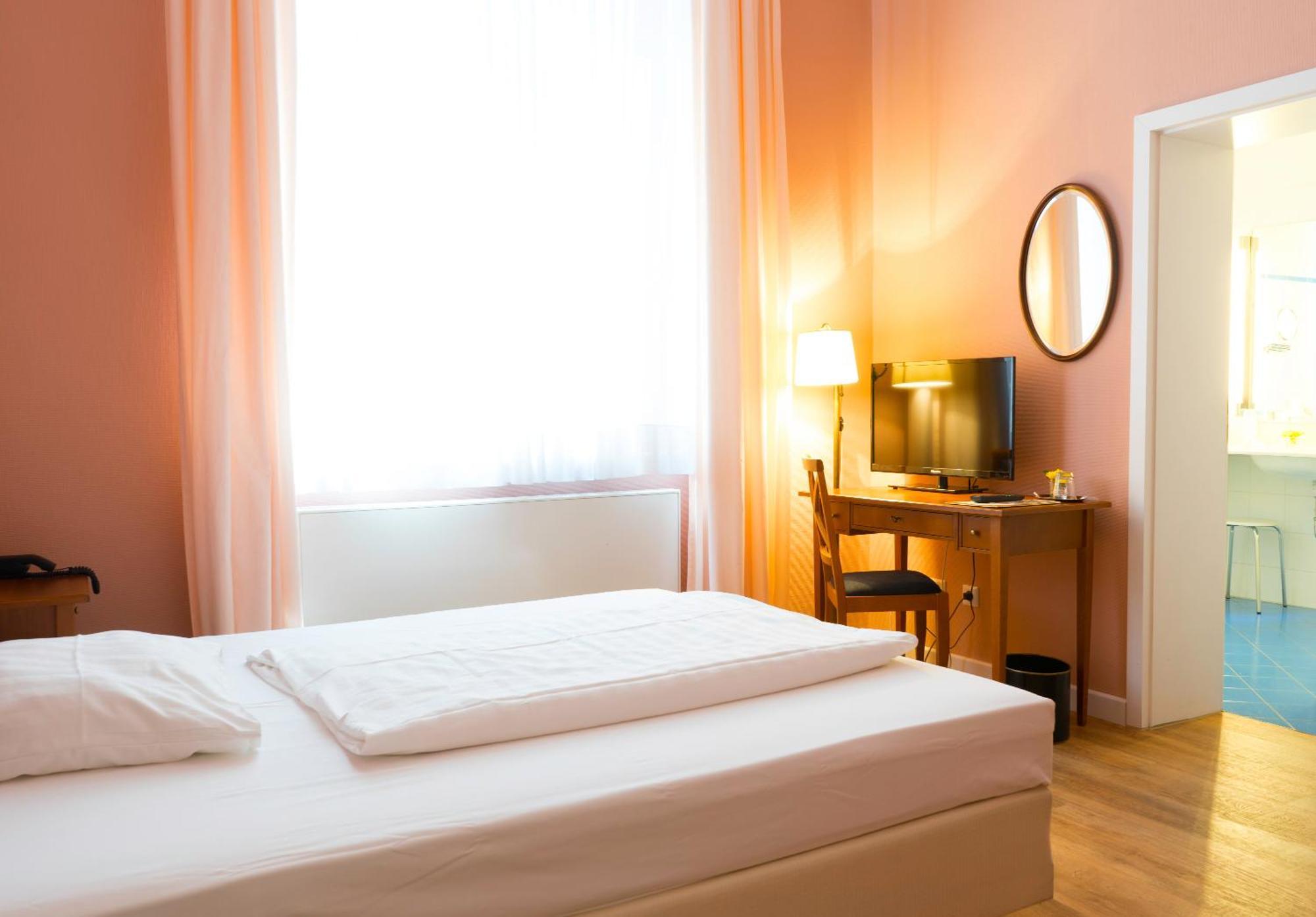 Hotel Villa Viktoria Luise Blankenburg  Extérieur photo