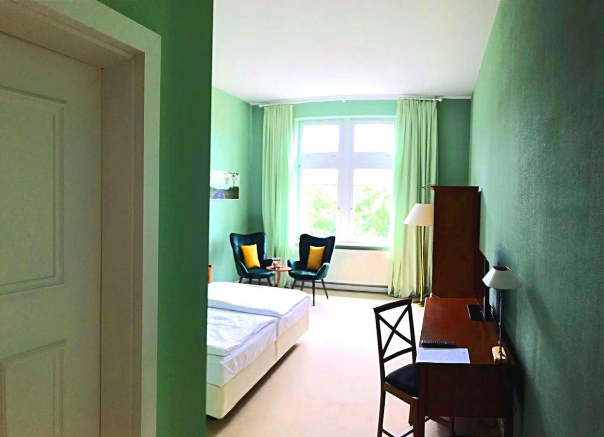 Hotel Villa Viktoria Luise Blankenburg  Extérieur photo